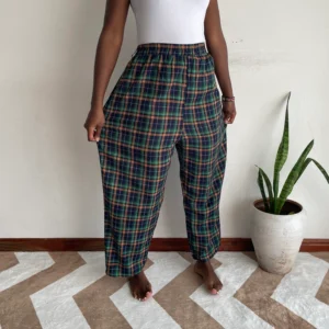 New Arrivals navy tartan plaid straight leg pants size 20 kenya
