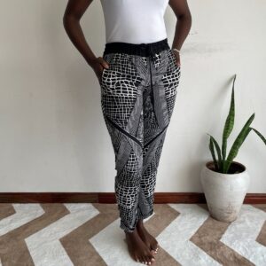 New Arrivals black and white geometric jogger front view