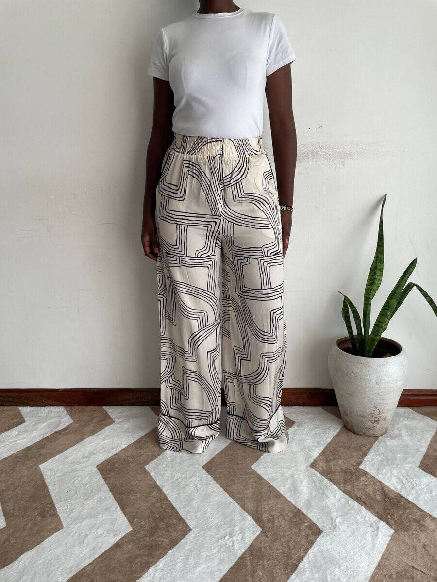 cream black abstract line wide leg size 8 01 cream and black abstract line wide-leg pants front view