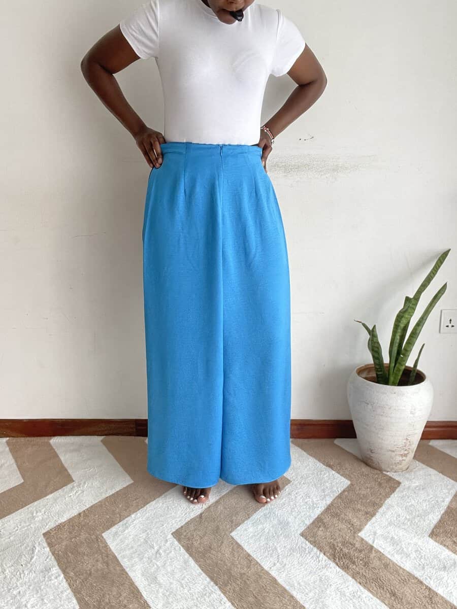 cobalt blue wide leg pants size 12 14 01 Solid cobalt blue wide-leg pants, front view