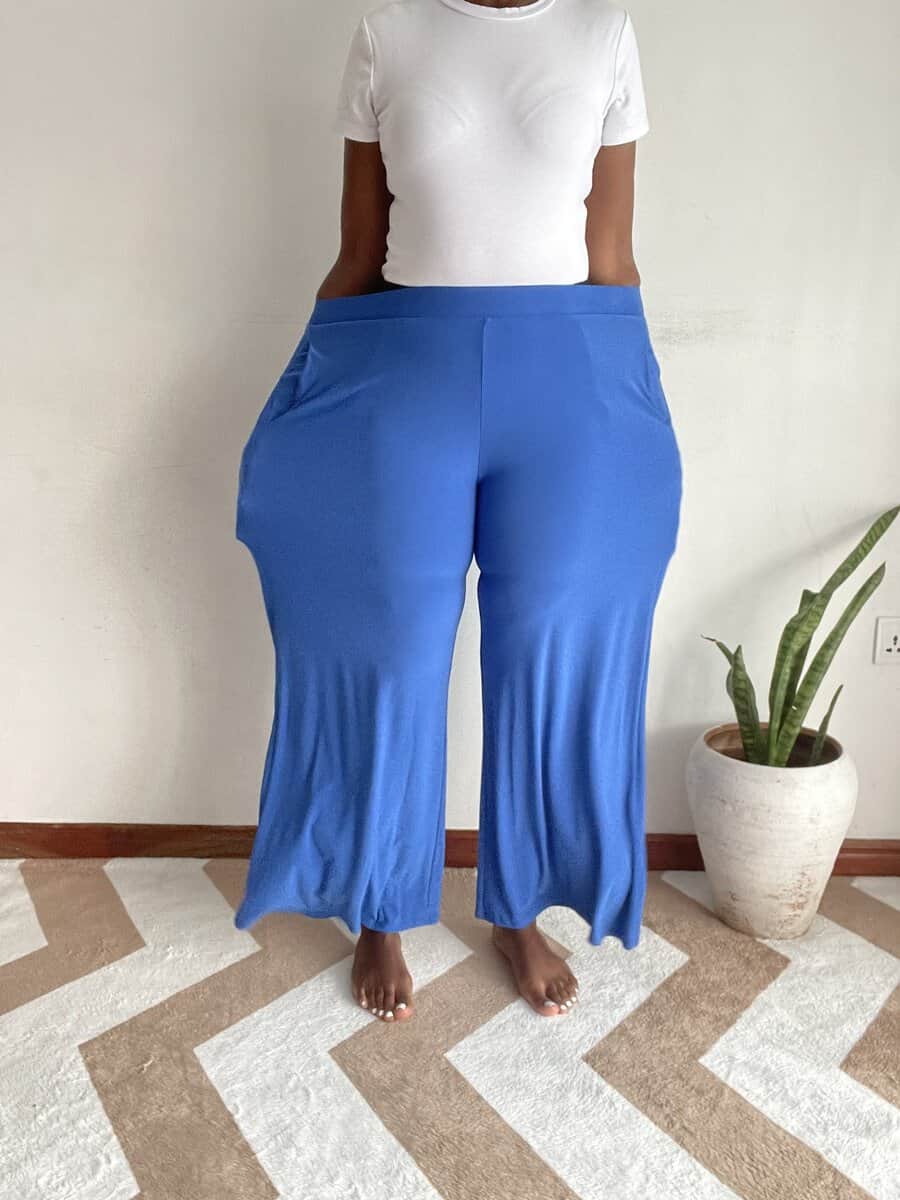 cobalt blue wide leg pants size 12 14 07 Solid cobalt blue wide-leg pants, fabric detail
