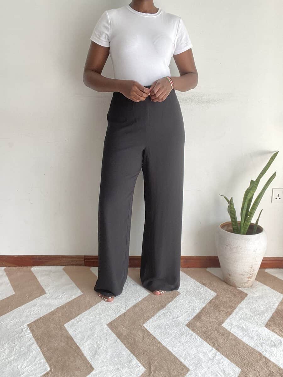solid black wide leg pants size 14 03 Solid black wide-leg pants, back view