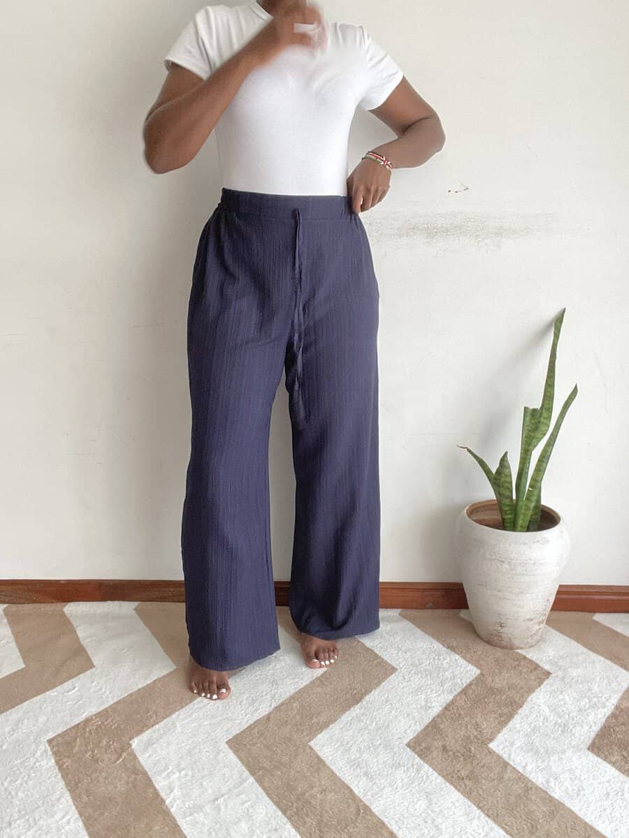 solid navy denimblue wide leg pants size 12 14 01 Solid navy denim-blue wide-leg pants, front view